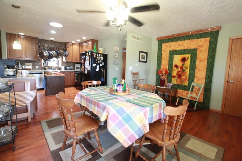 692 Key Rd, Hope, KS 67451