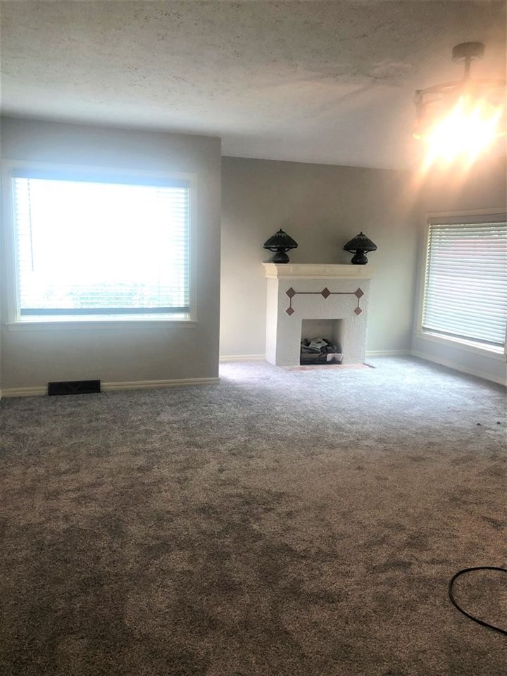 820 Merrill, Salina, KS 67401