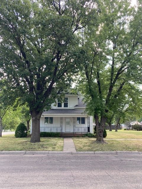 520 2nd, Claflin, KS 67525