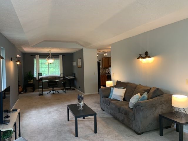 1201 Eastgate Dr, Salina, KS 67401