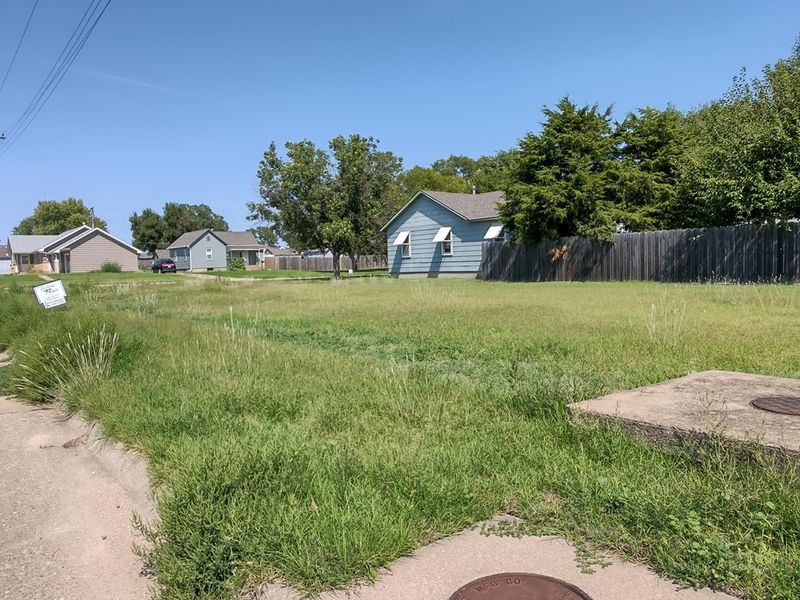 535 N Culp, Russell, KS 67665