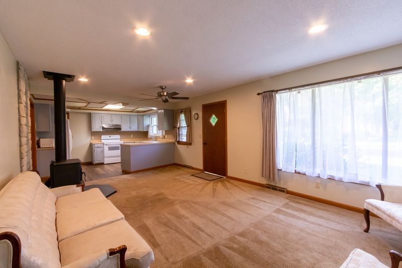1003 NW 3rd St, Abilene, KS 67410