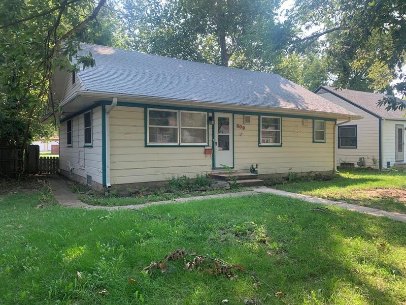 609 S 12, Salina, KS 67401