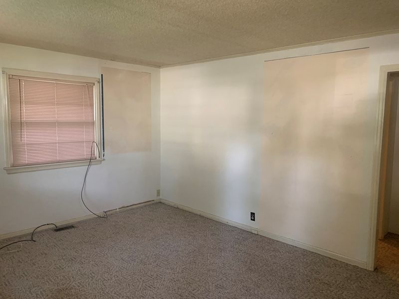 609 S 12, Salina, KS 67401