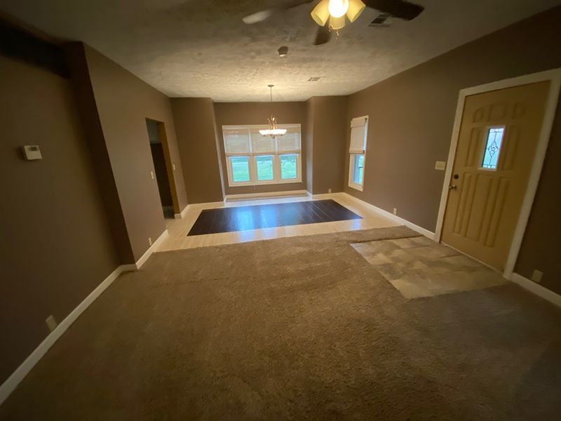82 SE 20 Rd, Great Bend, KS 67530
