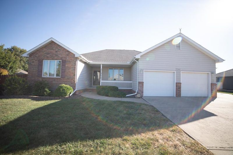 2261 Falconview, Salina, KS 67401