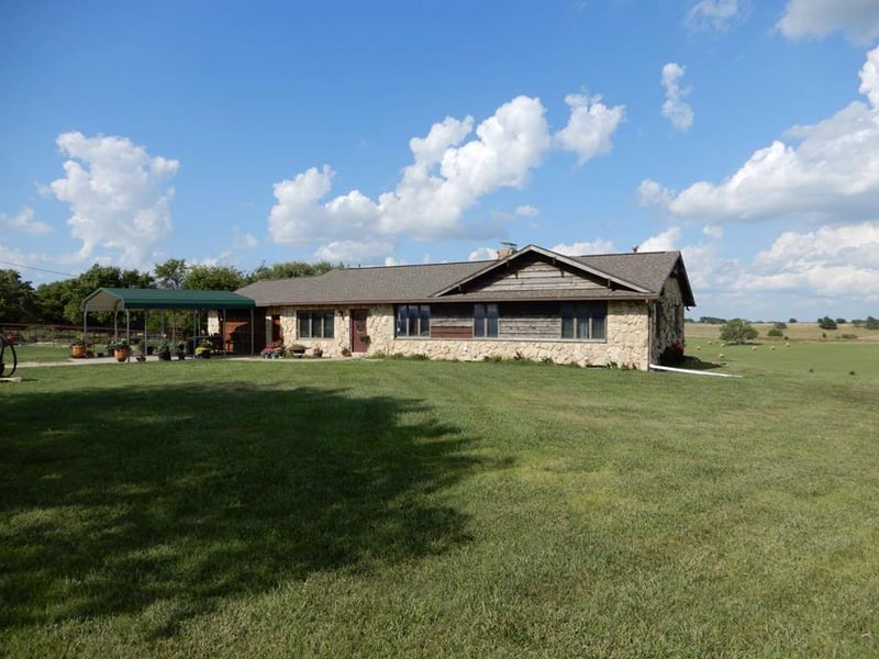 2444 250th, Lincolnville, KS 66858