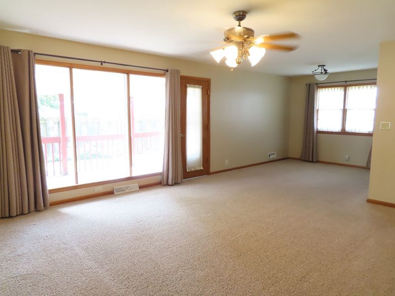 842 Mellinger Dr, Salina, KS 67401