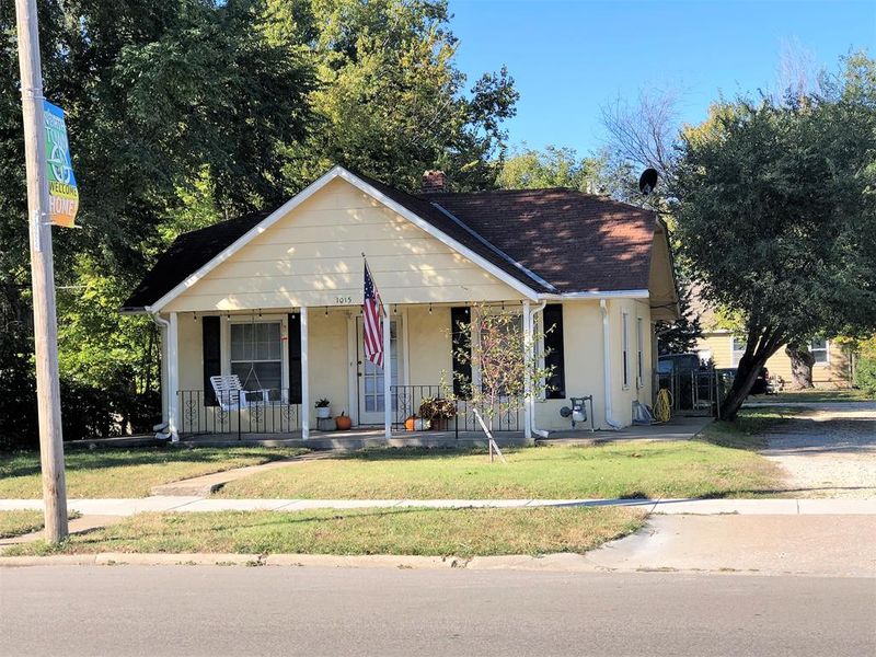 1015 N 9th St, Salina, KS 67401