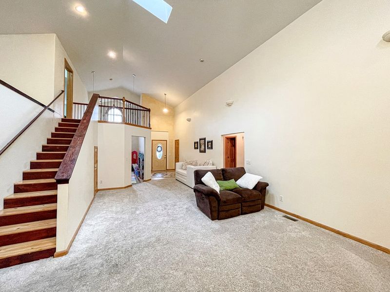 1128 Republic Cr, Salina, KS 67401