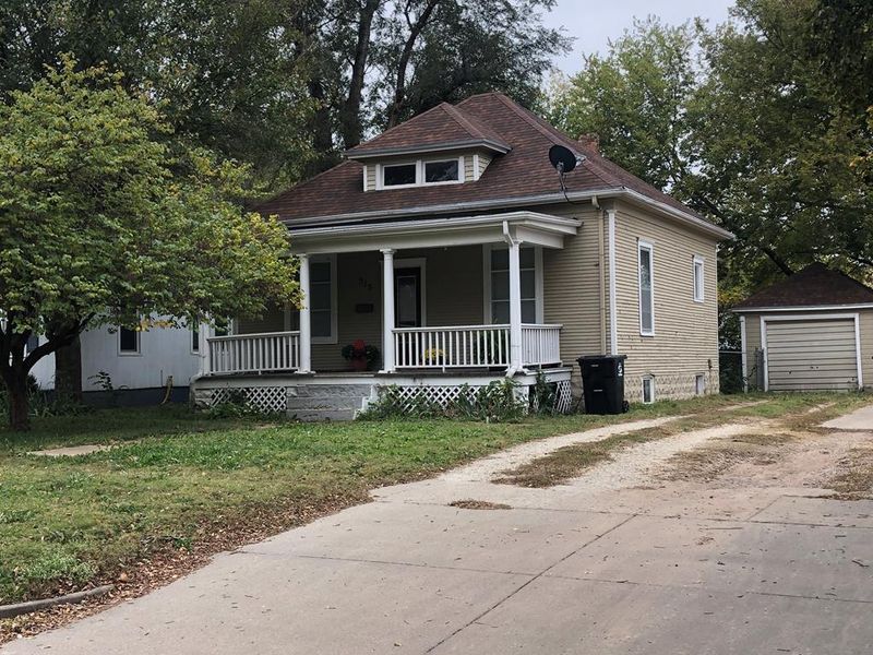 515 Washington St, Salina, KS 67401