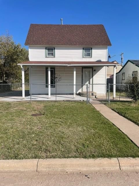 206 Fruit St, Great Bend, KS 67530