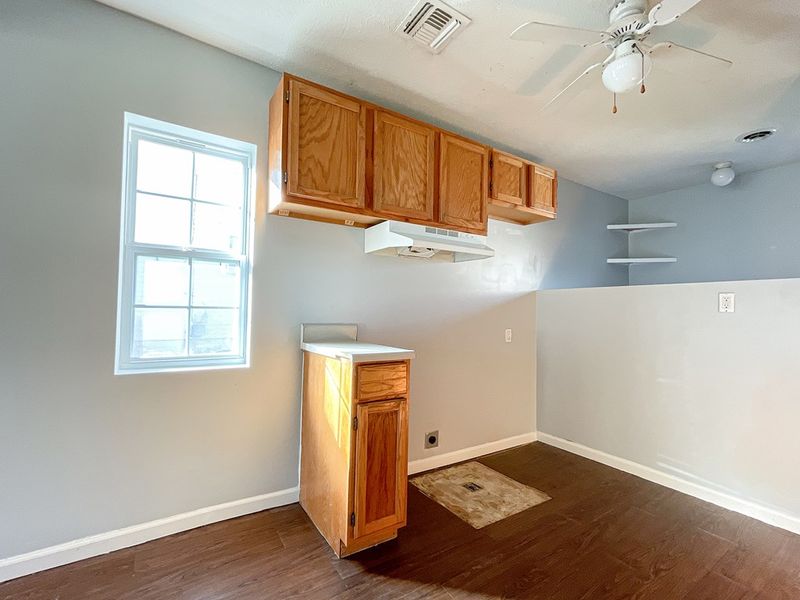 309 E Wilson Ave, Salina, KS 67401