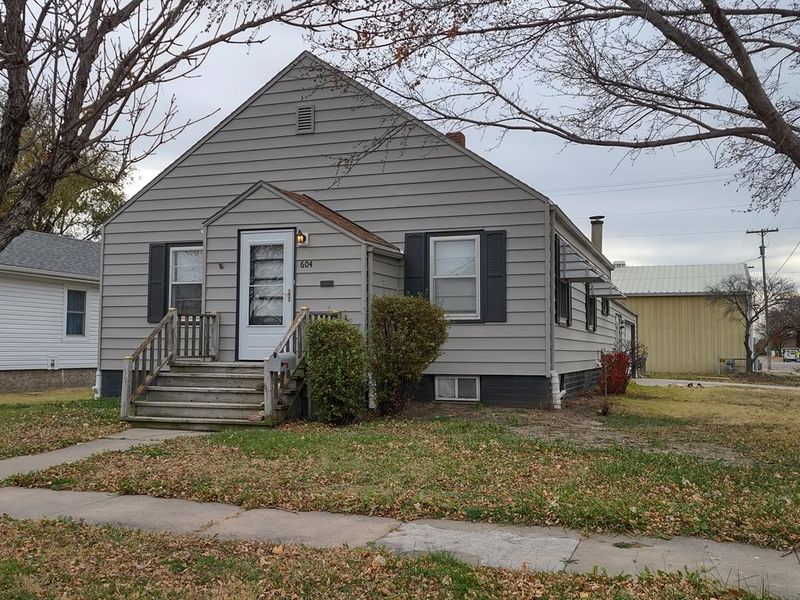 604 E 1st, Russell, KS 67665
