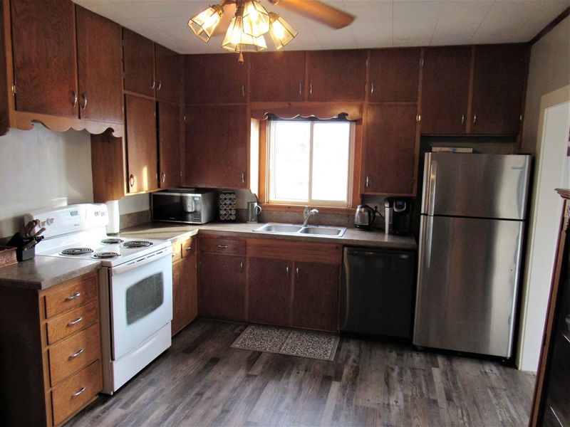 1816 Kiowa Rd, Minneapolis, KS 67467