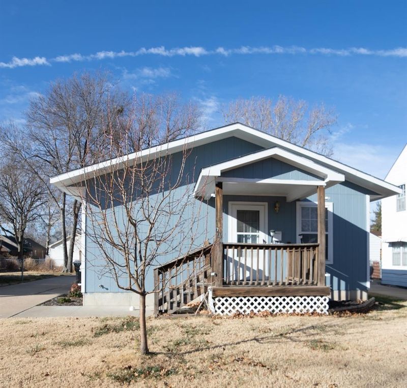 736 S 11th, Salina, KS 64701
