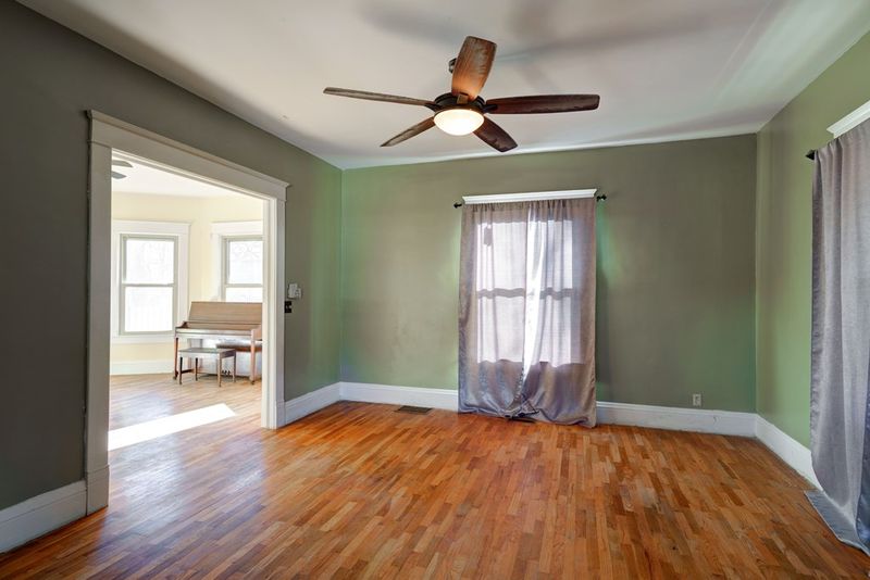 322 N 2nd St, Lindsborg, KS 67456