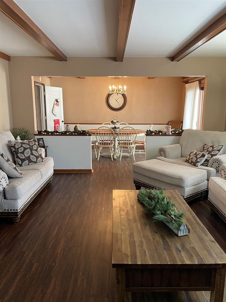 3614 Robin Rd, Great Bend, KS 67530