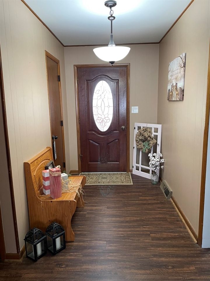 3614 Robin Rd, Great Bend, KS 67530