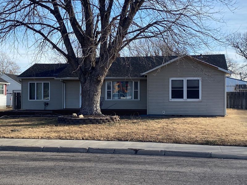 116 4th, Claflin, KS 67525