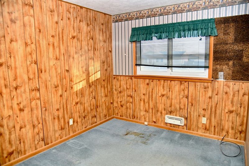1031 Scott, Salina, KS 67401