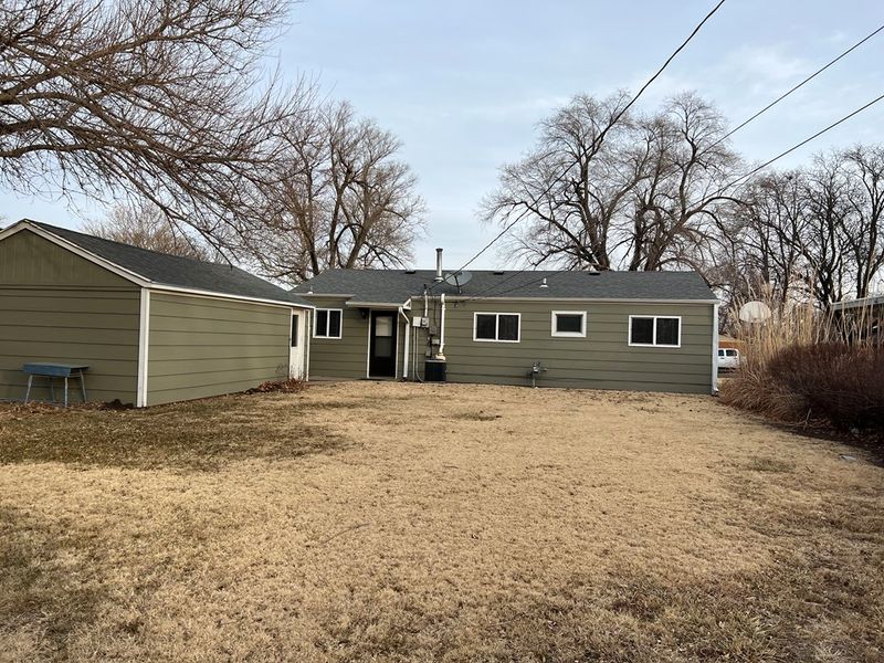 834 E Claflin Ave, Salina, KS 67401