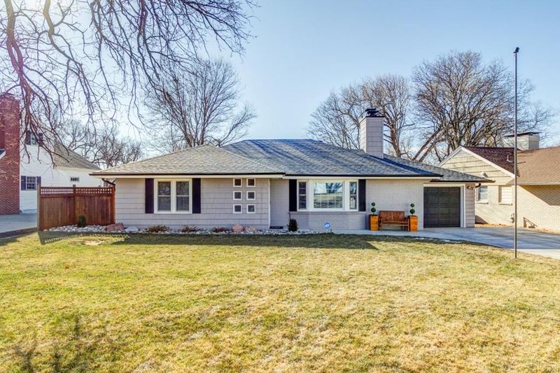 134 Overhill Rd, Salina, KS 67401