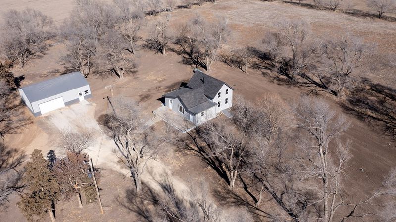 2475 Dove Rd, Solomon, KS 67480