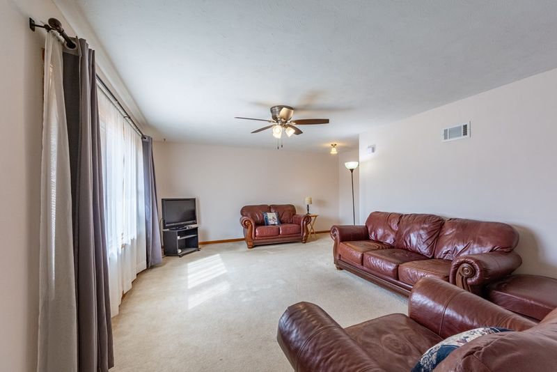 919 E Ellsworth Ave, Salina, KS 67401