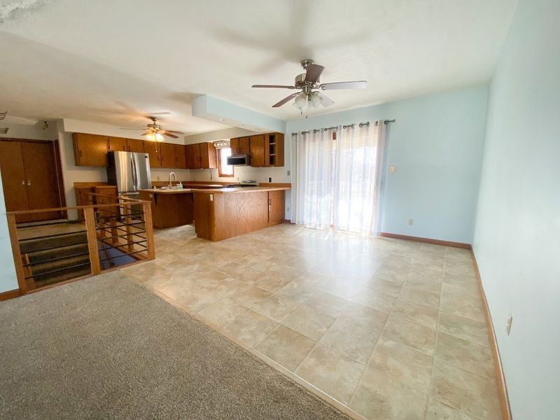 424 E Cloud St, Salina, KS 67401