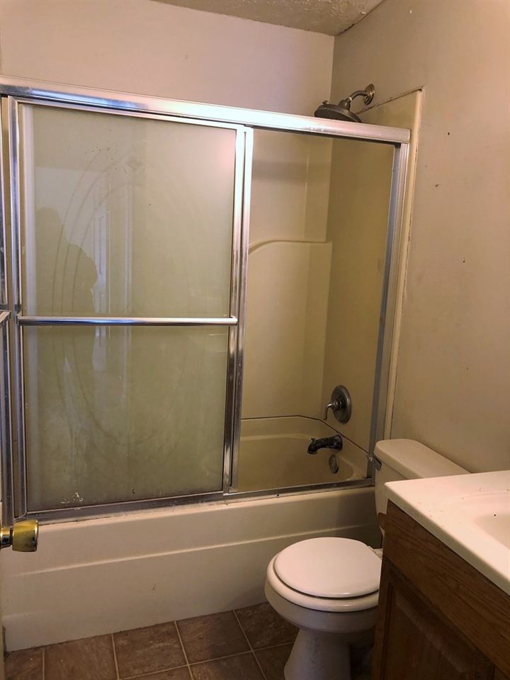 131 N Ohio St, Salina, KS 67401