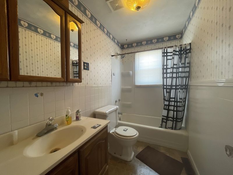 928 E 10th St, Concordia, KS 66901