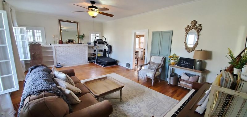 732 S 9th St, Salina, KS 67401