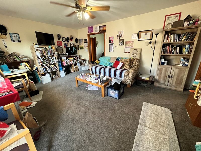 5204 Ridgeway Dr, Great Bend, KS 67530