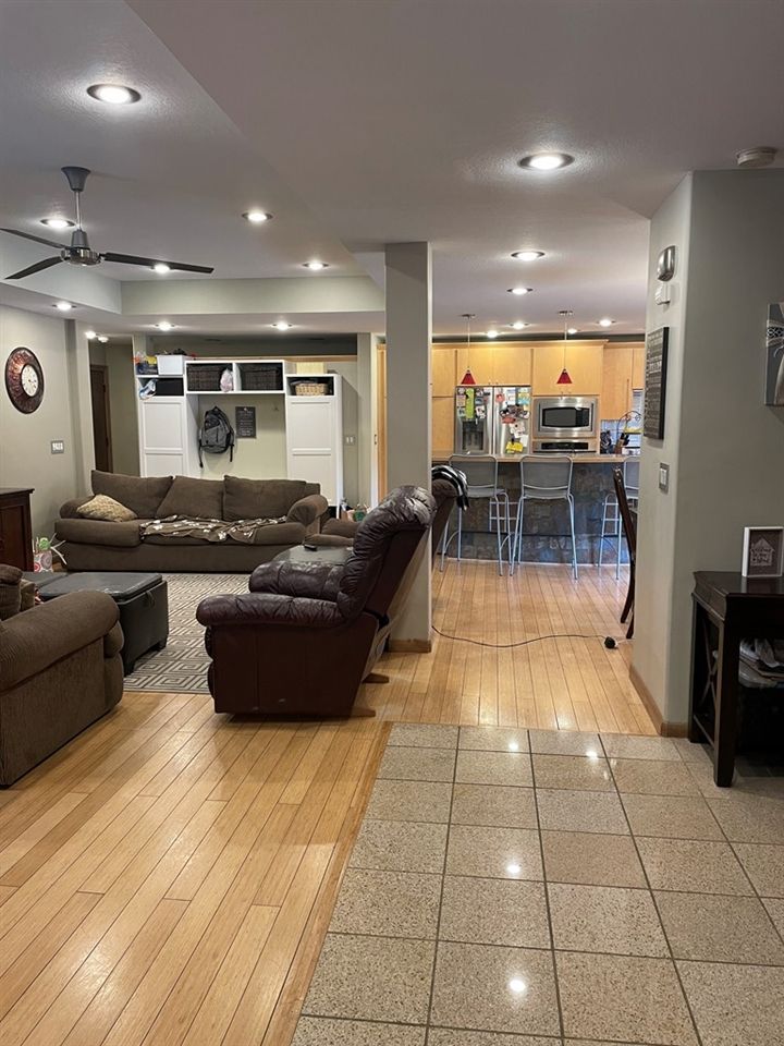 2409 Rock Bridge Rd, Great Bend, KS 67530