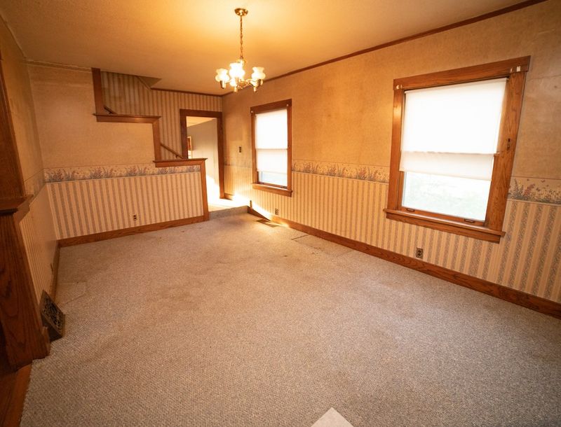 659 S 2nd, Salina, KS 67401