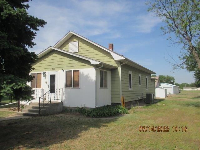 216 N Main St, Offerle, KS 67563