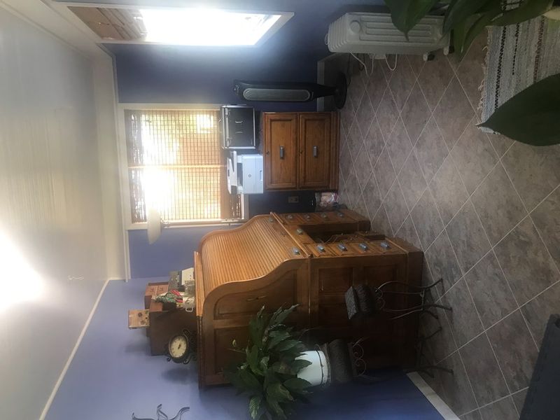 216 N Main St, Offerle, KS 67563