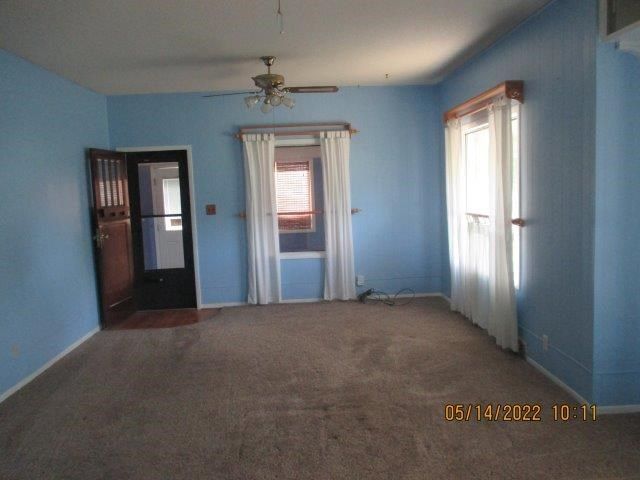 216 N Main St, Offerle, KS 67563