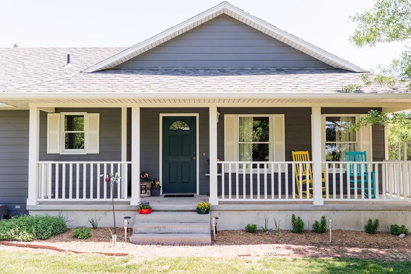 1078 Chisholm Trl, Newton, KS 67114