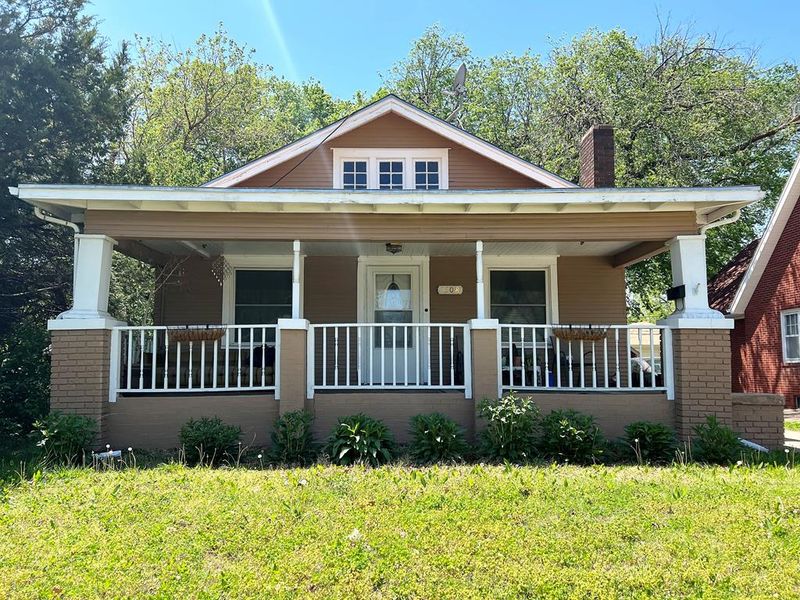 1308 S 9th St, Salina, KS 67401