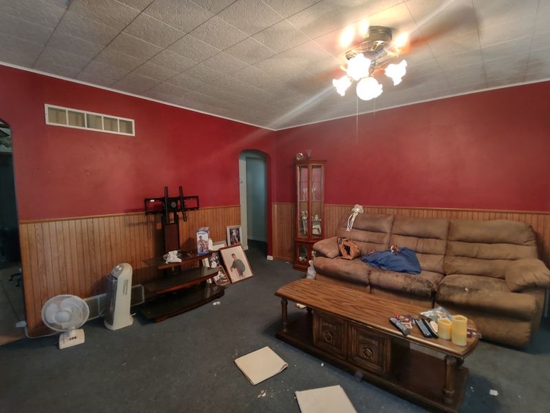 747 E 3rd, Russell, KS 67665
