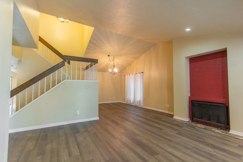 404 Seitz, Salina, KS 67401
