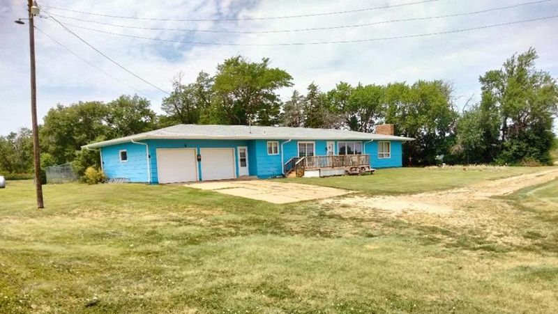 4028 E Mcreynolds Rd, Assaria, KS 67416
