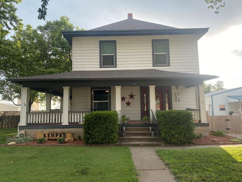 109 3rd, Claflin, KS 67525