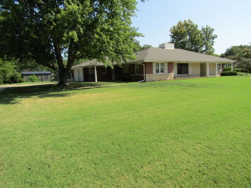 603 E Republic Ave, Salina, KS 67401