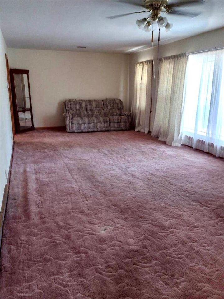 1409 Warner Rd, Great Bend, KS 67530