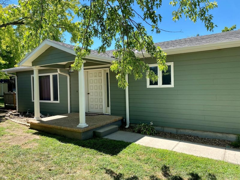 627 E Madison, Mankato, KS 66956
