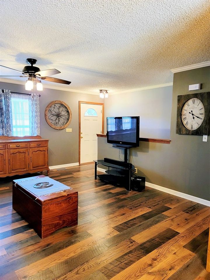 3044 Marcella Dr, Salina, KS 67401