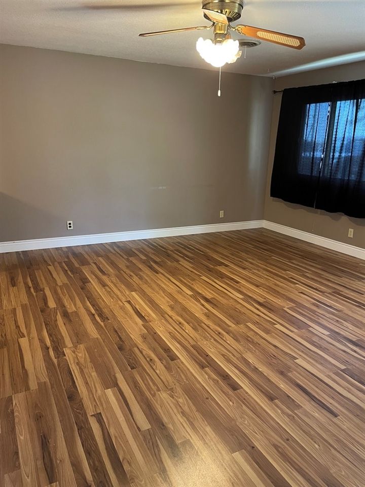1907 Patton Rd, Great Bend, KS 67530